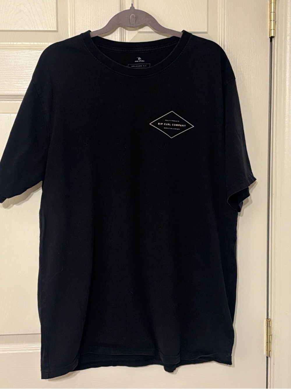 Rip Curl Relaxed Fit Black Short Sleeve Tee with Small Chest Logo XXL